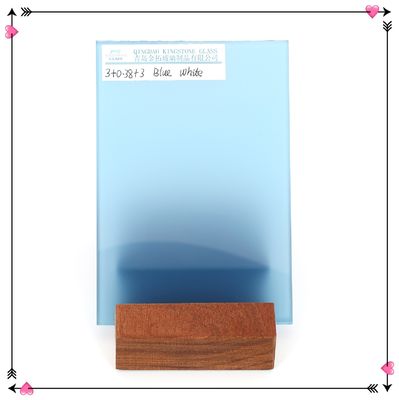 Le verre stratifié à faible teneur en E est une combinaison parfaite de fonctionnalités de sécurité pour les portes.